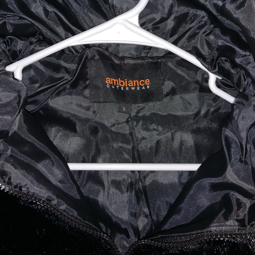 black fur zip-up jacket - Picture 2 of 3